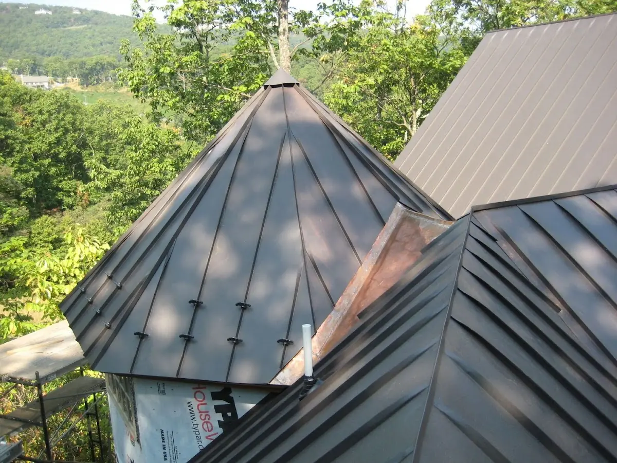 Professional Gutter Cleaning by Craftsman Roofing in Cayots